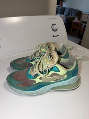 Nike Air Max 270 React Sneakers in Teal/Mint